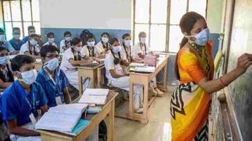 Good news for staff and teachers 3 years increase in retirement age: check details here Good news for staff and teachers 3 years increase in retirement age: check details here