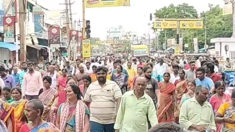 Clash between police and devotees in Tiruvannamalai
