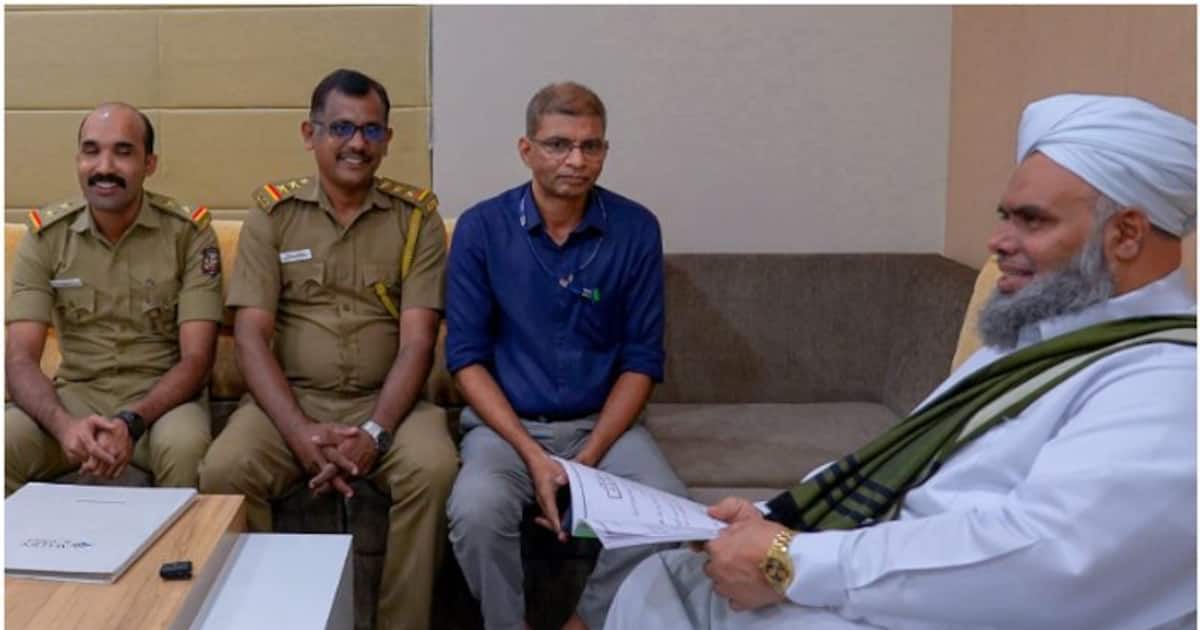 MVD appreciate Sunni Education Board text books 'എംവിഡി ഉദ്യോഗസ്ഥ