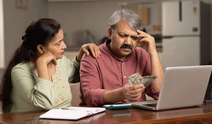 4 tips for financial health to avoid falling into debt trap iwh