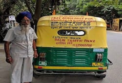 80 years harjinder singhs runs auto ambulance in delhi ZKAMN