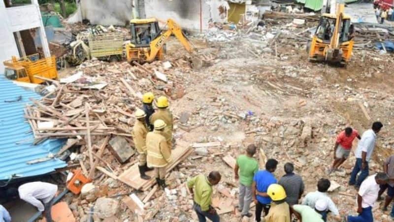 3 people injured in explosion while officials inspect firecracker godown near Hosur