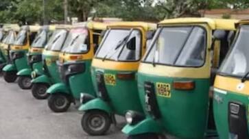 Karnataka: Auto drivers in Tumkur want new permits halted Karnataka: Auto drivers in Tumkur want new permits halted