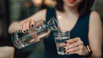 drinking hot water or cold water in the morning is not a healthy choice hyp drinking hot water or cold water in the morning is not a healthy choice hyp