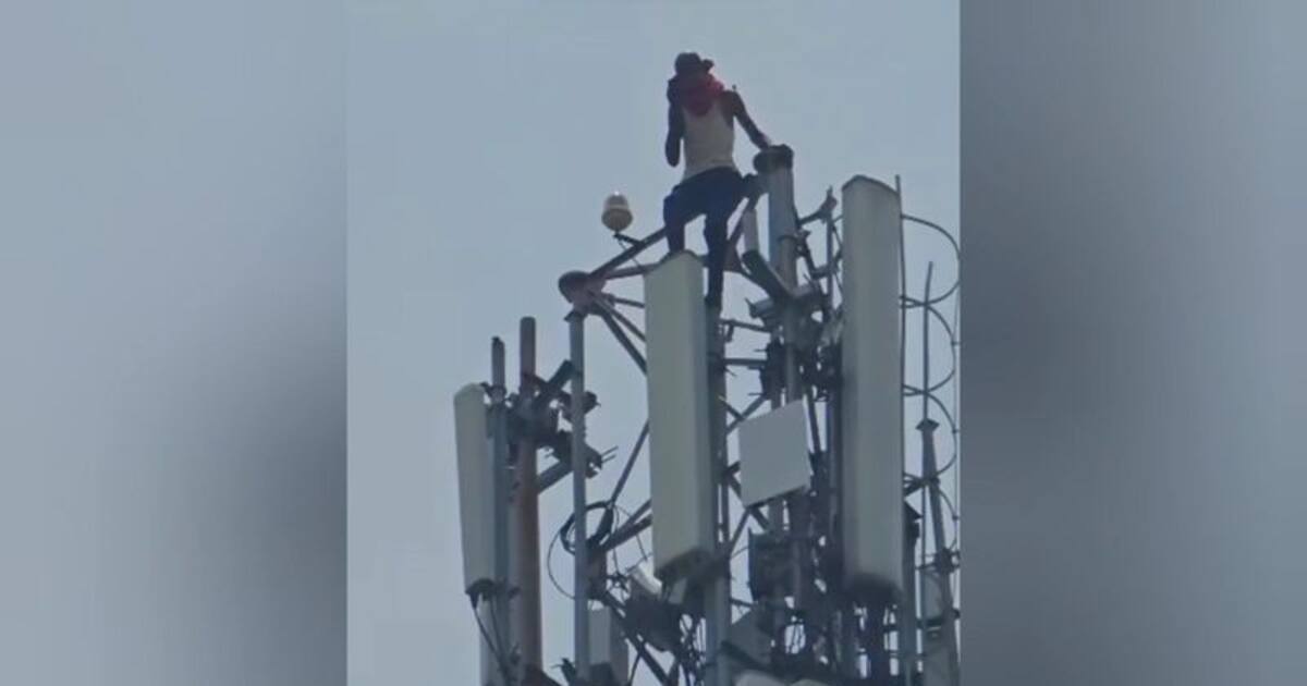 செல்போன் கோபுர உச்சியில் ஏறி காரியத்தை சாதித்த வாலிபர்; திருமணத்திற்கு சம்மதம் சொன்ன காதலி