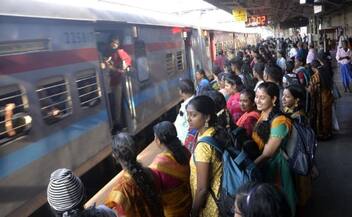 special train from mumbai to kerala in onam season apn