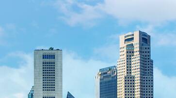 Singapores retail trade is on the rise! Liquor sales boom dee Singapores retail trade is on the rise! Liquor sales boom dee