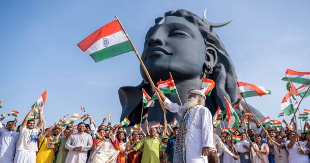 ஆக்கிரமிக்கும் காலம் முடிந்துவிட்டது: சுதந்திர தின கொண்டாட்டத்தில் சத்குரு பேச்சு!