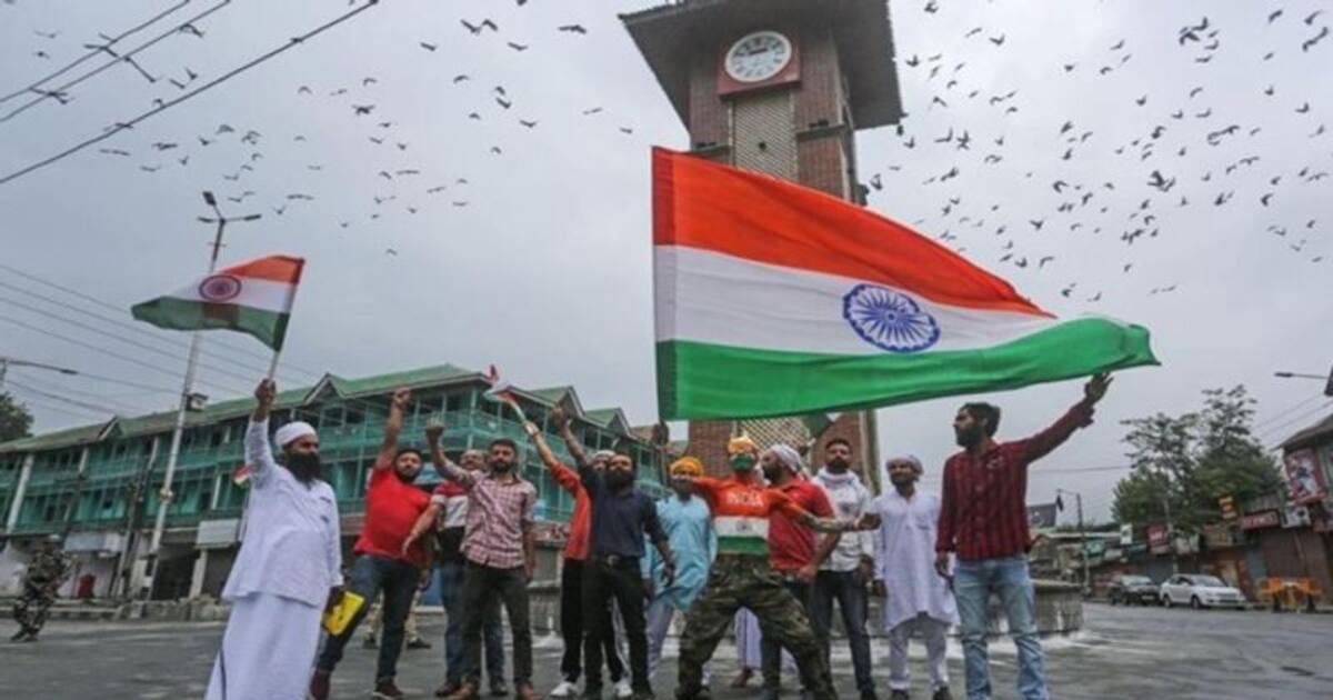 முதன்முறையாக கட்டுப்பாடுகள் இல்லாமல் சுதந்திர தினம் கொண்டாடும் ஜம்மு-காஷ்மீர்!