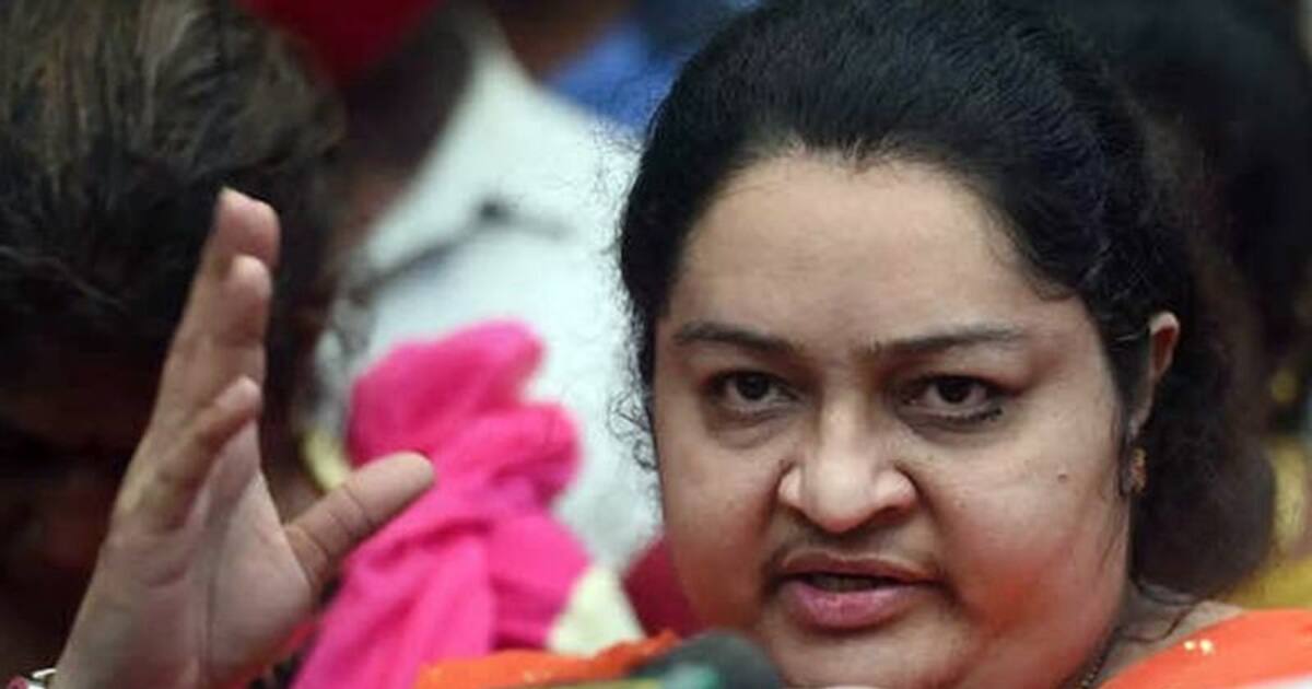 இனிமே பூஜை செய்ய வந்த கொலை செய்து விடுவேன்.. ஜெ. தீபா மிரட்டுறாங்க.. கதறும் போயஸ் கார்டன் பூசாரி..!