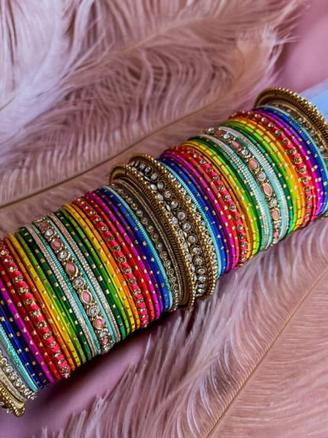 here the colour of bangles you should wear for your zodiac sign according to astrology in tamil mks