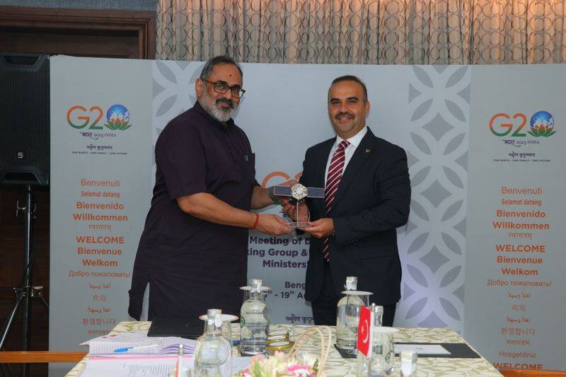 Minister Rajeev Chandrasekhar held Bilateral Meetings with Ministerial Delegations san