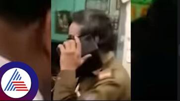 Fight between conductor-women passengers in Shimoga at shivamogga viral news rav Fight between conductor-women passengers in Shimoga at shivamogga viral news rav