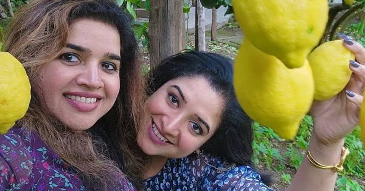 இவங்க குடும்பத்துக்கே வயசு ஏறாதோ..? USAல் 55வது பிறந்தநாளை கொண்டாடிய கவிதா விஜயகுமார் - யாருனு தெரியுதா?