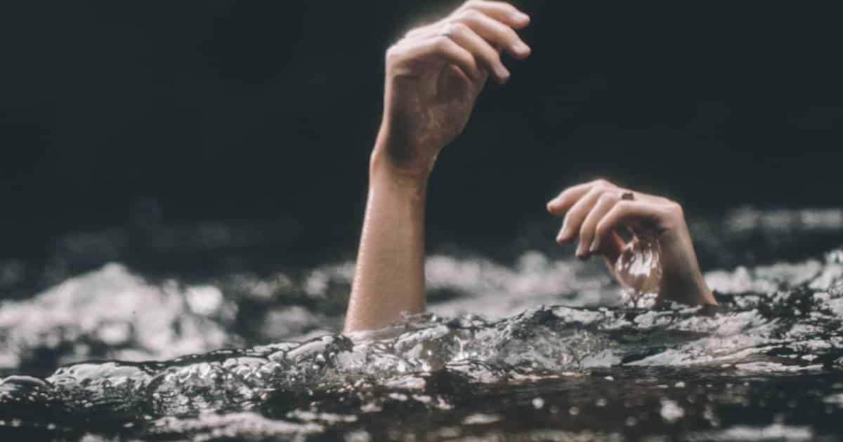 மெரினா கடற்கரை நீச்சல் குளத்தில் குளித்த 5வயது சிறுவன் மூச்சு திணறி பலி.! விசாரணை நடத்த உத்தரவிட்ட முதலமைச்சர்