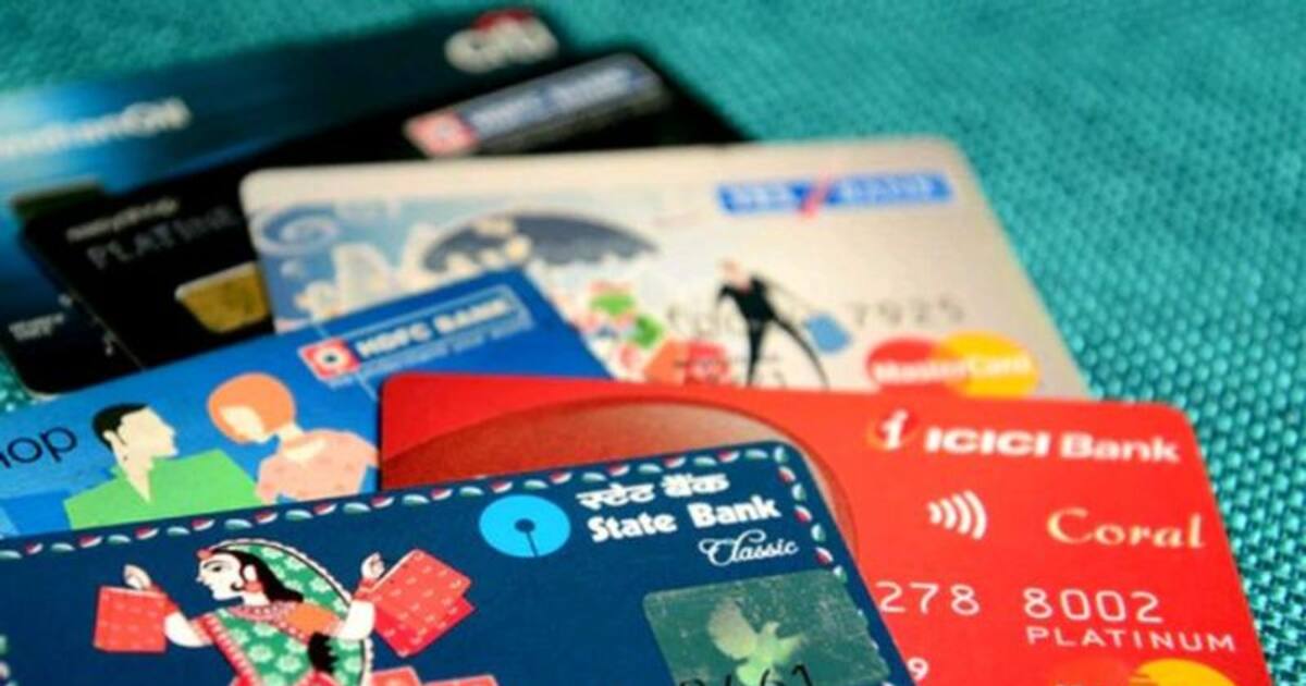 ஏடிஎம், டெபிட் கார்டுகளுக்கு முக்கிய வங்கிகள் எவ்வளவு கட்டணம் வசூல் செய்கிறார்கள் தெரியுமா.? தெரிஞ்சுக்கோங்க 