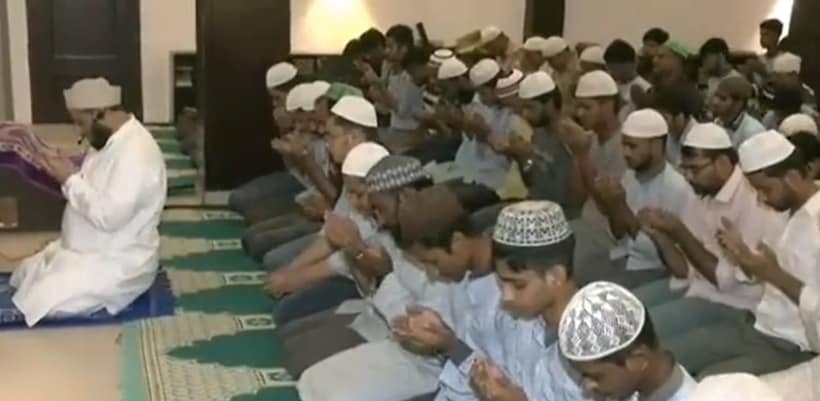 சந்திரயான் 3 வெற்றி பெற வேண்டும்.. லக்னோவில் முஸ்லீம்கள் பிரார்த்தனை..