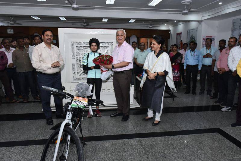 A labourers daughter cycled through 28 states to spread a social message iwh