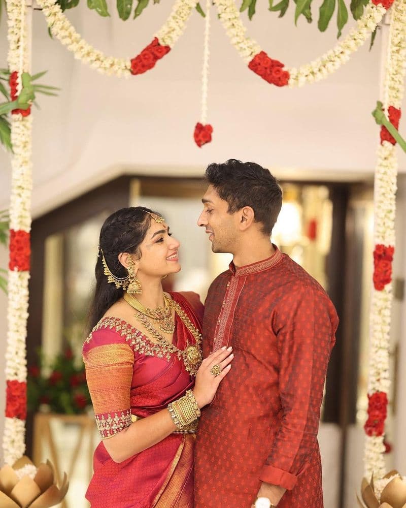 Anitha Vijayakumar Daughter Engagement: நடிகர் விஜய் குமார் பேத்திக்கு நடந்து முடிந்த நிச்சயதார்த்தம்! மாப்பிள்ளை யார் தெரியுமா? வைரலாகும் போட்டோஸ்!