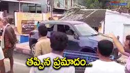 car hit a school auto in Vijayawada