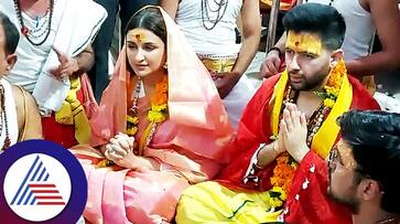 Raghav Chadha and actor Parineeti Chopra offer prayers at Mahakal temple suc Raghav Chadha and actor Parineeti Chopra offer prayers at Mahakal temple suc