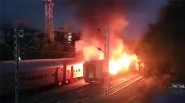 Fire on Bengaluru Marikuppam Train at Malur in Kolar grg Fire on Bengaluru Marikuppam Train at Malur in Kolar grg