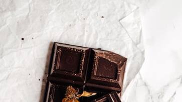 Heart health to Skin health: 7 benefits of Chocolate ATG EAI Heart health to Skin health: 7 benefits of Chocolate ATG EAI