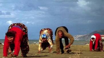 family walks on all four in Turkey rlp family walks on all four in Turkey rlp