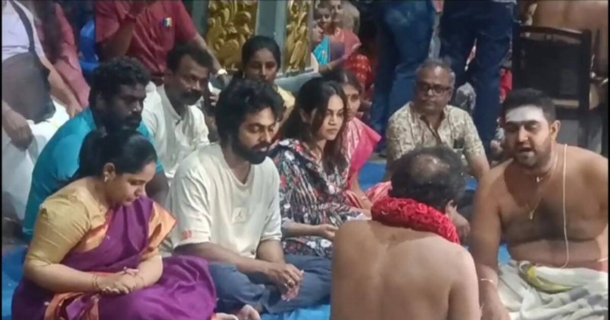 மனைவி சைந்தவியுடன் திருக்கடையூரில் சாமி தரிசனம் செய்த இசையமைப்பாளர் ஜி.வி.