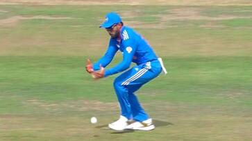 Virat Kohli take his 143rd catch after took Nepal player Aasif Sheikh wicket in 5th match of Asia Cup 2023 rsk Virat Kohli take his 143rd catch after took Nepal player Aasif Sheikh wicket in 5th match of Asia Cup 2023 rsk
