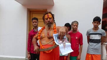 Ayodhya seer booked for issuing death threats to Udhayanidhi over Sanatana remark KRJ Ayodhya seer booked for issuing death threats to Udhayanidhi over Sanatana remark KRJ