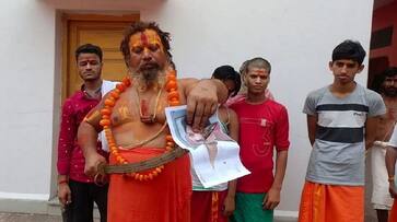 Paramhans Acharya Announces Rs 10 Crore Reward For Beheading Udhayanidhi Stalin Over Anti Sanatan Remark sgb Paramhans Acharya Announces Rs 10 Crore Reward For Beheading Udhayanidhi Stalin Over Anti Sanatan Remark sgb