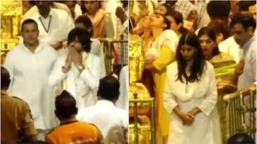 Ahead of Jawaan movie release Bollywood superstar Shahrukh Khan and nayanthara offer prayer in thirupathi temple2 Ahead of Jawaan movie release Bollywood superstar Shahrukh Khan and nayanthara offer prayer in thirupathi temple2