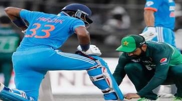 Hina Khan Comment about Pakistan Player Shadab Khan Tying Hardik Pandya Shoe lace during Ind vs Pak 2nd Match of Asia Cup 2023 rsk Hina Khan Comment about Pakistan Player Shadab Khan Tying Hardik Pandya Shoe lace during Ind vs Pak 2nd Match of Asia Cup 2023 rsk