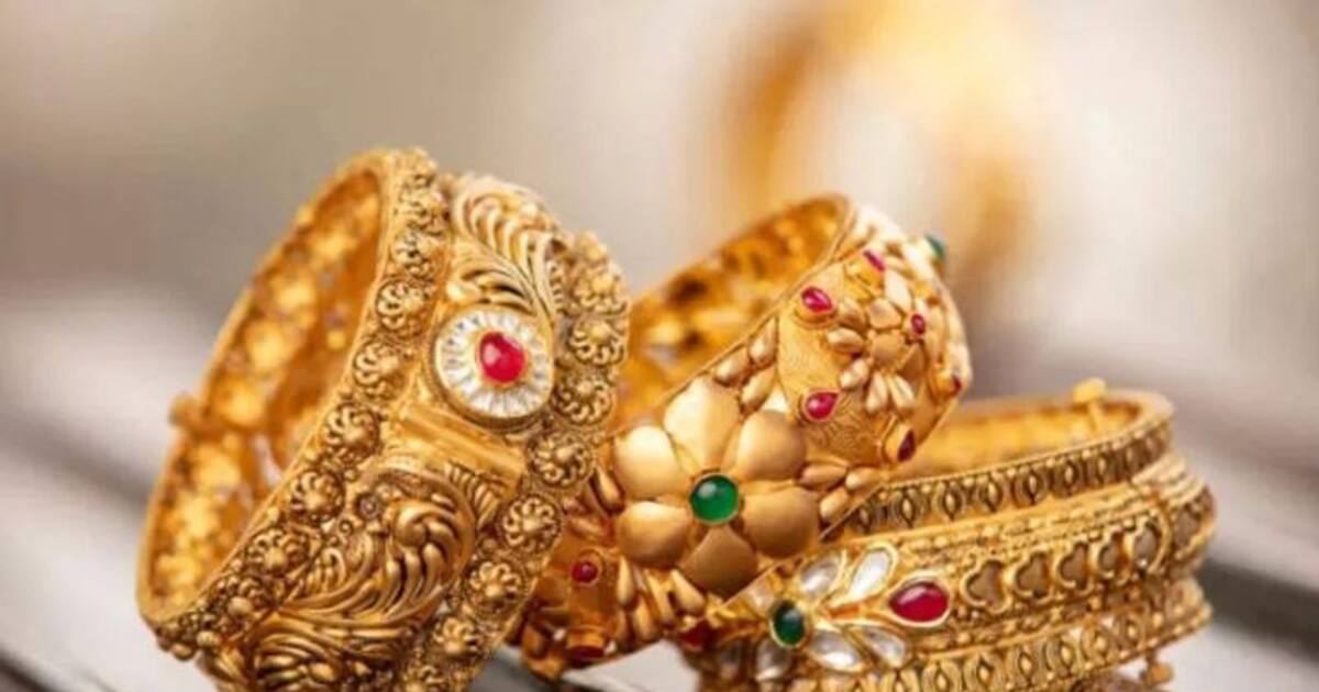 Today Gold Rate in Chennai : நகைப்பிரியர்களுக்கு குட்நியூஸ்! தங்கம் வாங்க இதுதான் சரியான நேரம்! முந்துங்கள்.! 