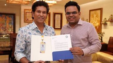 Cricket Jay Shah presents Sachin Tendulkar with 'Golden Ticket' for ICC Cricket World Cup osf Cricket Jay Shah presents Sachin Tendulkar with 'Golden Ticket' for ICC Cricket World Cup osf