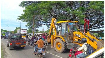 Owner kidnapped and Rs. 4 crores collected by JCB driver in kurnool - bsb Owner kidnapped and Rs. 4 crores collected by JCB driver in kurnool - bsb