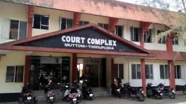 husband attacked wife at thodupuzha family court joy husband attacked wife at thodupuzha family court joy