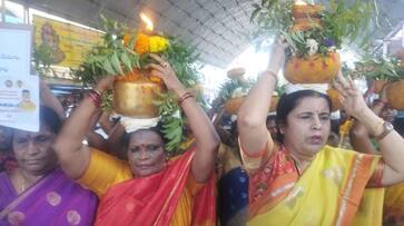 ex mla katragadda prasuna offer bonam to balkampet yellamma talli for tdp chie chandrababu naidu kspf[' ex mla katragadda prasuna offer bonam to balkampet yellamma talli for tdp chie chandrababu naidu kspf['