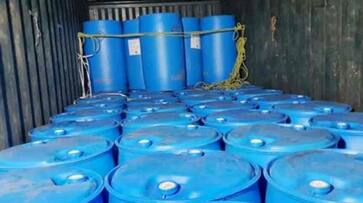 Huge spirit hunt in Kannur: Around 7000 liters of spirit has been caught Huge spirit hunt in Kannur: Around 7000 liters of spirit has been caught