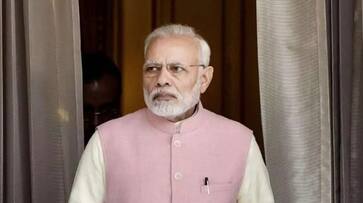 A young man jumped in front of the Prime Minister's convoy to join the army.. An incident in Varanasi..ISR A young man jumped in front of the Prime Minister's convoy to join the army.. An incident in Varanasi..ISR