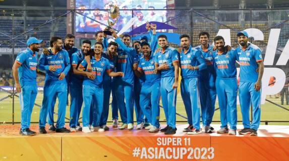 Asia Cup 2023 Final: Who lifted the Asia Cup trophy? kpr Asia Cup 2023 Final: Who lifted the Asia Cup trophy? kpr