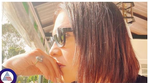 actress Pooja Bhatt who made debut at 17 became superstar at 19 quit acting at 24 at peak of her career gow actress Pooja Bhatt who made debut at 17 became superstar at 19 quit acting at 24 at peak of her career gow