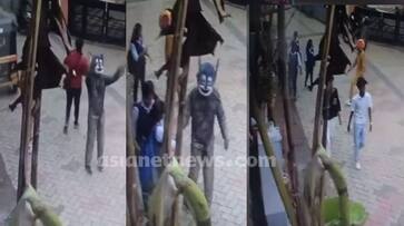 Youths misbehaved girls at neyyattinkara in police custody kgn Youths misbehaved girls at neyyattinkara in police custody kgn