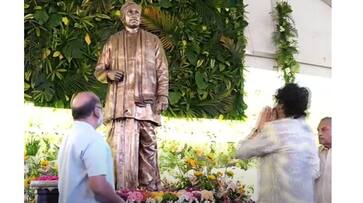Venkaiah Naidu unvield ANR statue at annapurna studios dtr Venkaiah Naidu unvield ANR statue at annapurna studios dtr