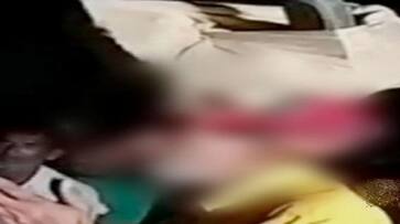 Khap panchayat in Rajasthan chittorgarh asked for apology from dalit elder by placing shoes on his head smp Khap panchayat in Rajasthan chittorgarh asked for apology from dalit elder by placing shoes on his head smp
