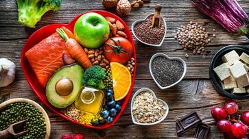 5 Superfoods That Can Help Reduce The Risk Of High Cholesterol Levels azn 5 Superfoods That Can Help Reduce The Risk Of High Cholesterol Levels azn
