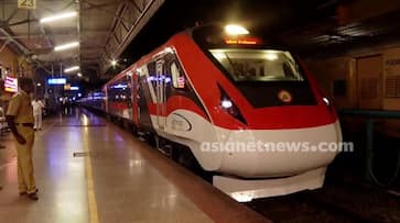Kerala 2nd Vande Bharat train passes Palakkad kgn Kerala 2nd Vande Bharat train passes Palakkad kgn
