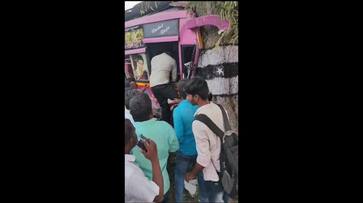 30 passengers injured while bus hit a tree at highway in dharmapuri district video goes viral vel 30 passengers injured while bus hit a tree at highway in dharmapuri district video goes viral vel