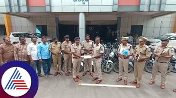 police operation 62 bikes worth Rs 43 lakh seized from Andhra-based gang of bike thieves at bellary ravi police operation 62 bikes worth Rs 43 lakh seized from Andhra-based gang of bike thieves at bellary ravi